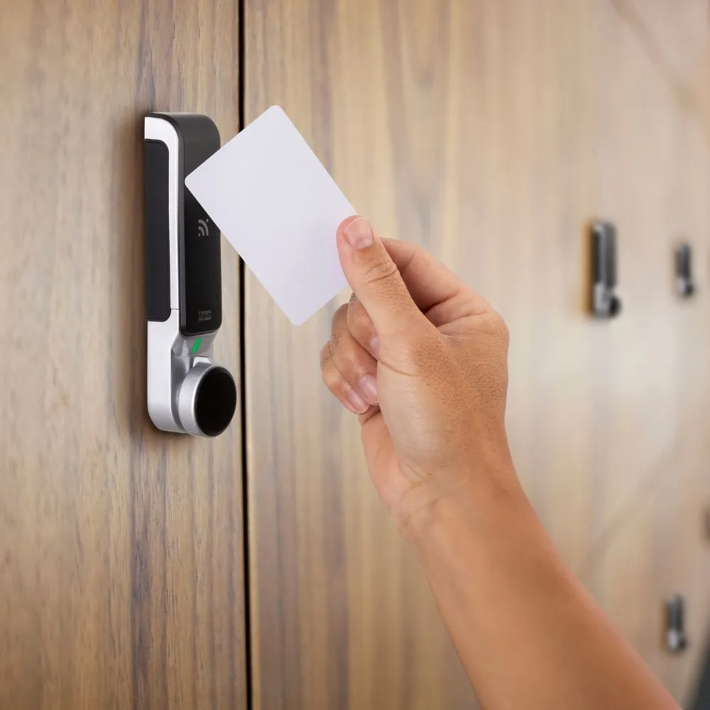 Электронный замок для шкафчиков SMARTair i-locker