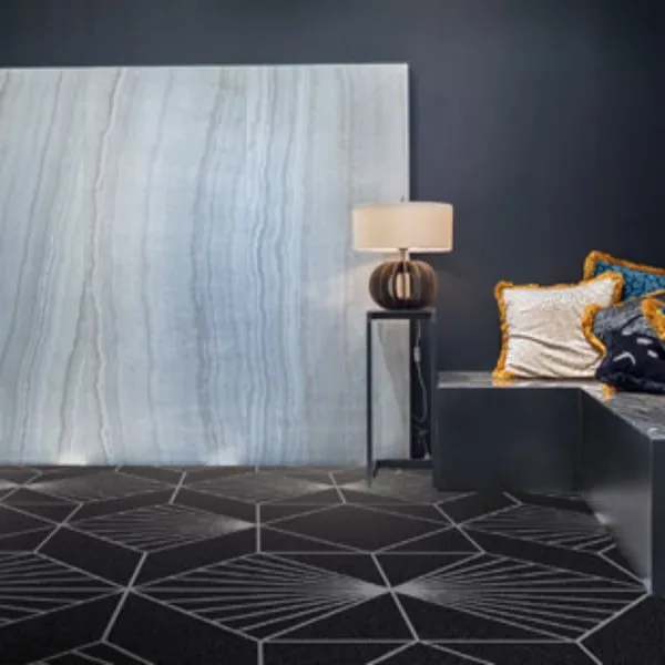 Black Cut Contemporary Retail kovrolin