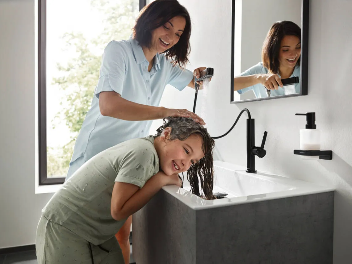 Finoris Bir dastali lavabo aralashtirgichi 260 CoolStart, kosa lavabolar uchun, push-open drenaj klapani bilan