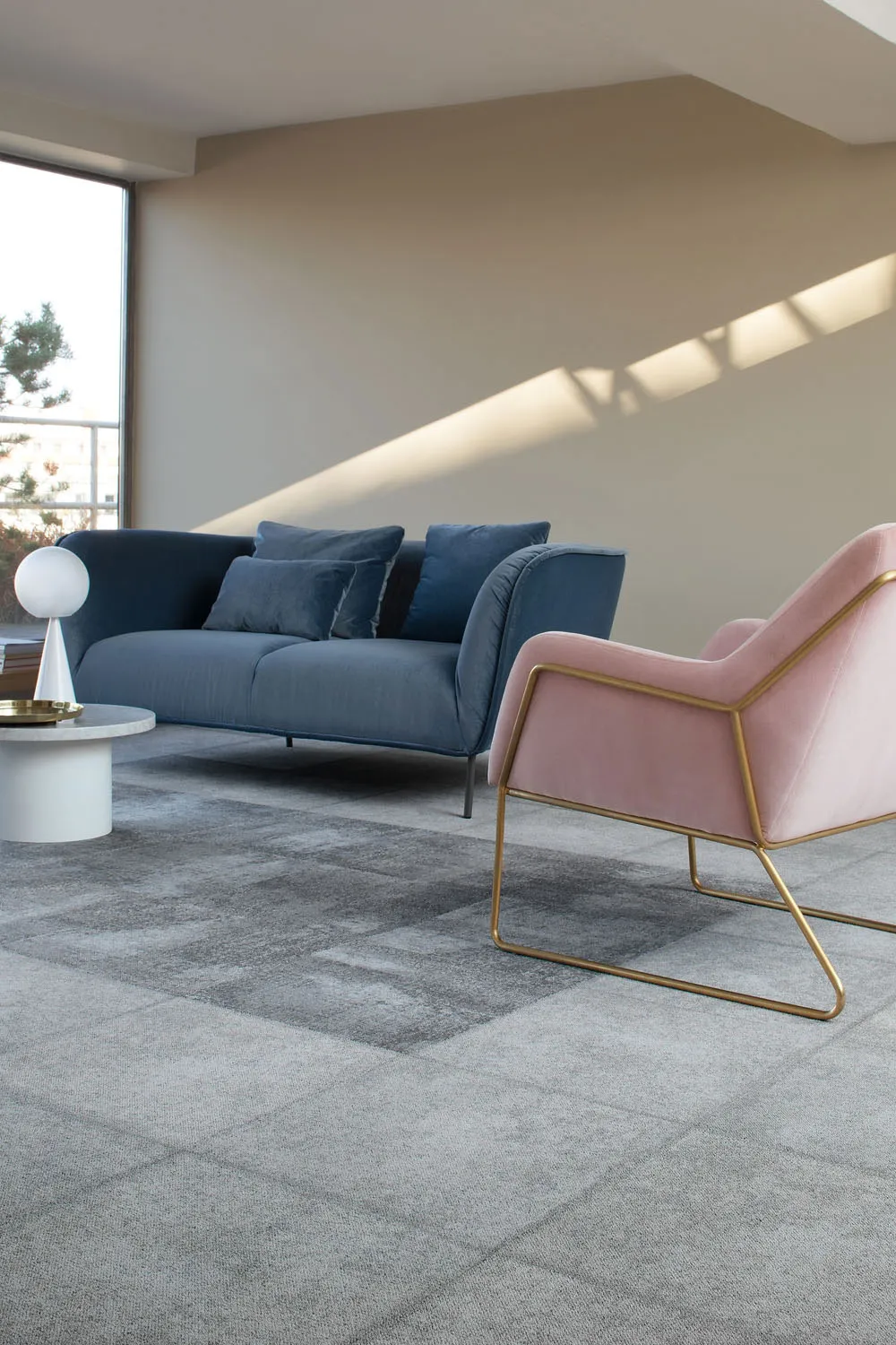 Comfortable Concrete 2.0 — Laid Bare gilam plitkasi