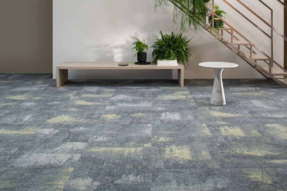 Ковровая плитка Comfortable Concrete 2.0 — Urban Poetry