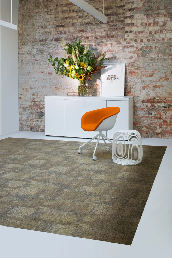 Dissident 2.0 carpet tile
