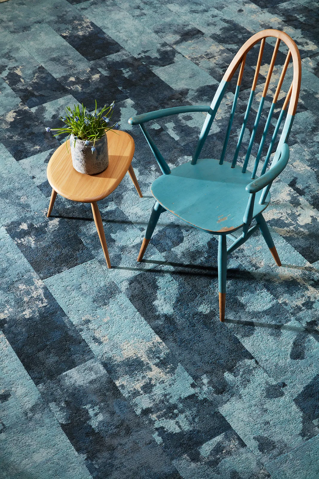 Painted Garden carpet tile