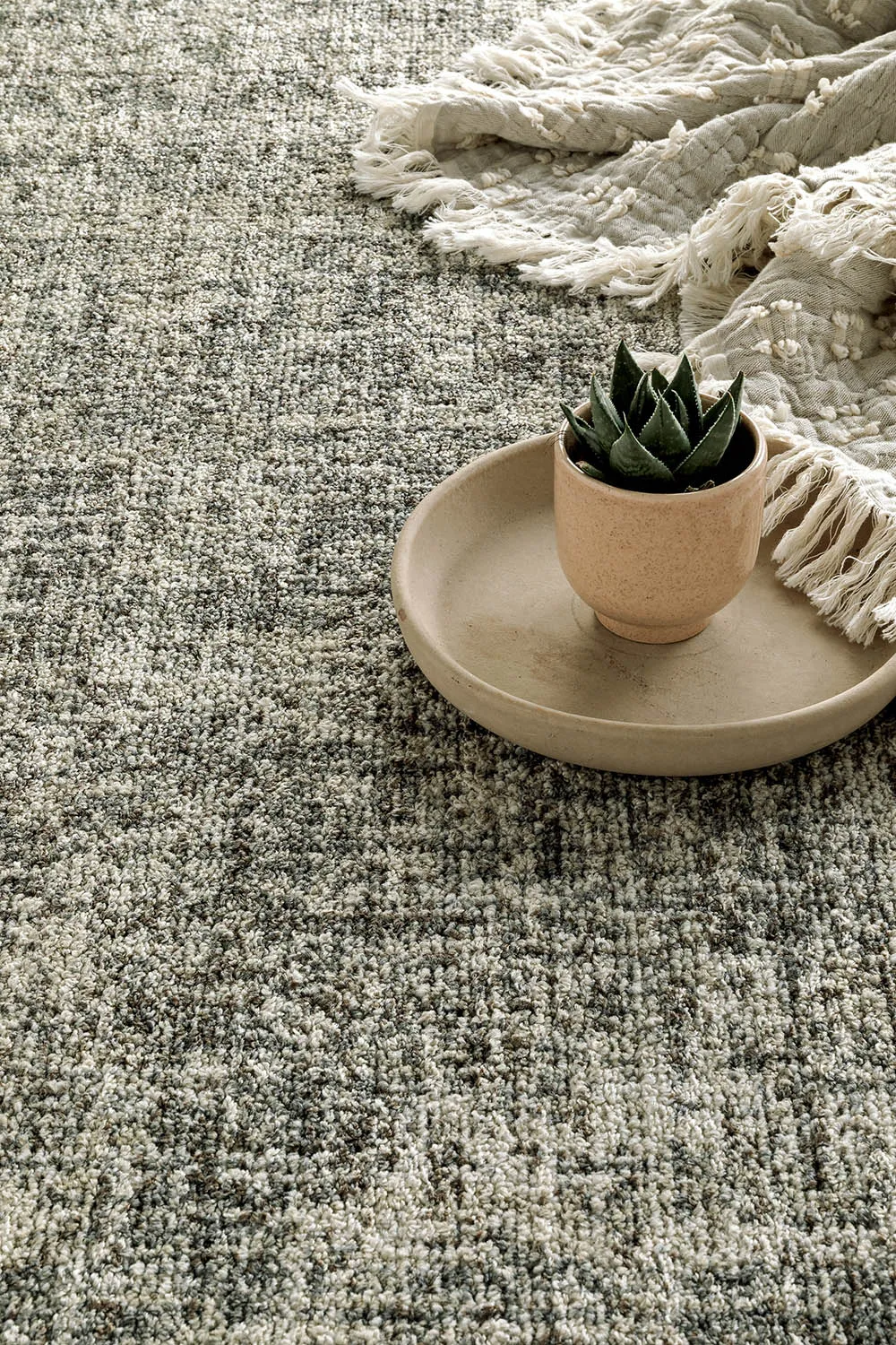 Quiet Statement — Maroc carpet tile
