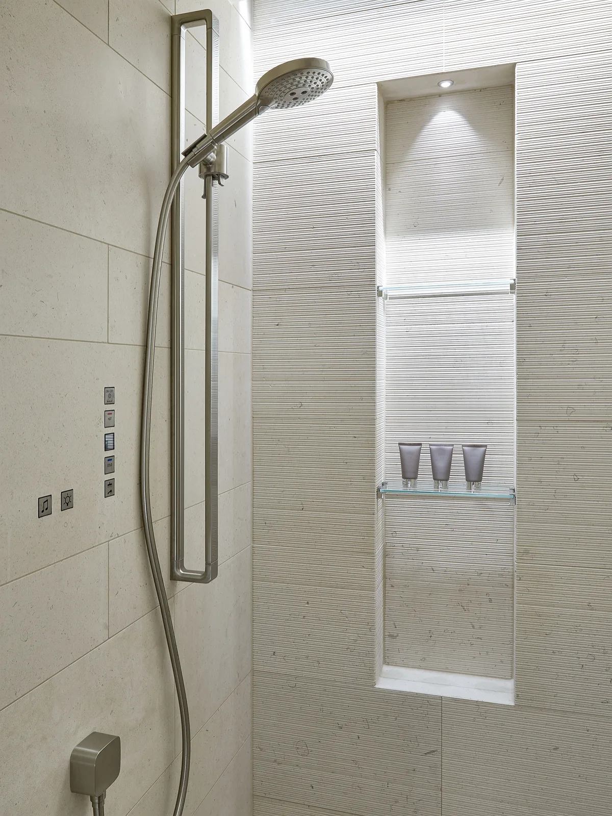 The Fontenay — 4