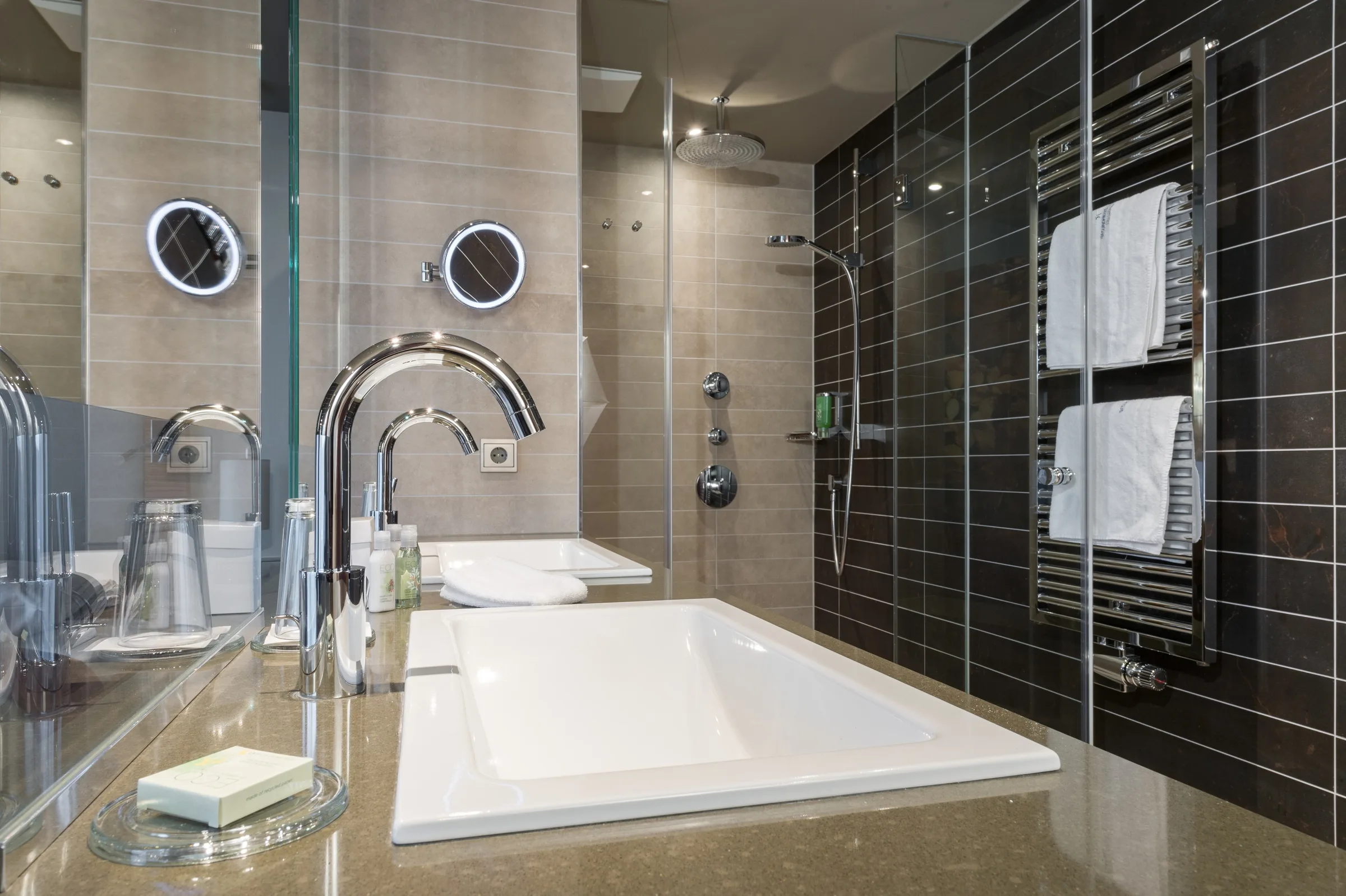 Hotel Dorint an den Thermen Freiburg — 3